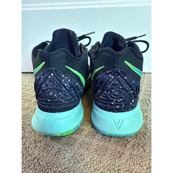 Nike Kyrie 5 UFO Obsidian/Light Current Blue Kyrie Irving Basketball Shoe,10 - Picture 3 of 13